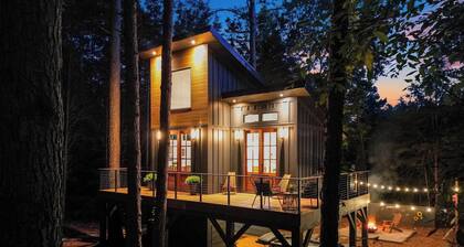 Gigi's Treehouse-Hot Tub/Firepit/Huntersville