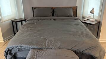 1 chambre, fer et planche Ă repasser, Wi-Fi gratuit, draps fournis