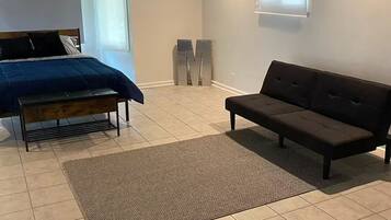 1 Schlafzimmer, Bügeleisen/Bügelbrett, kostenloses WLAN, Bettwäsche