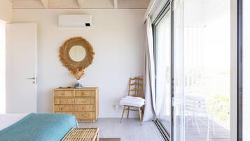 3 bedrooms, iron/ironing board, travel crib, WiFi