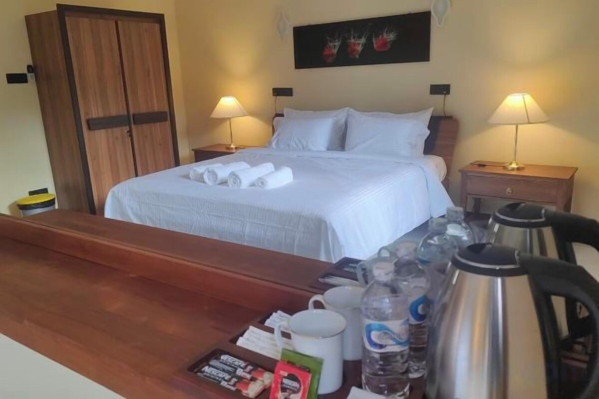 Queen Room