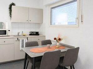 Dining - Westfield CentrO, Movie Park, Rudolf Weber Arena, Karls Erlebnisdorf, Parking, Balcony, Quiet Location (Oberhausen)