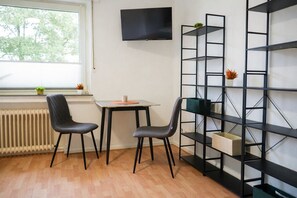 Dining - CentrO, RWeberArena, Parking, Balcony, Quiet Location, Transport Links, Mülheim, Dortmund, Bottrop (Oberhausen)