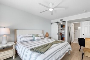 2 bedrooms, desk, iron/ironing board, free WiFi