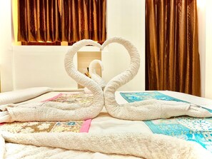 Superior Double Room, Balcony, City View | Room amenity