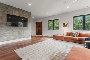 House, Multiple Beds, Patio, Garden View (The Luxe Barn) | Living area - The Luxe Barn Home for 4 (Mooresville)