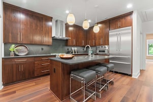 Casa, várias camas, varanda, vista para o jardim (The Luxe Barn) | Cozinha privada