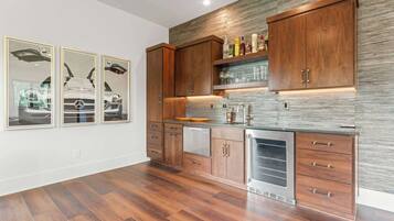 House, Multiple Beds, Patio, Garden View (The Luxe Barn) | Private kitchen