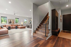 Casa, várias camas, varanda, vista para o jardim (The Luxe Barn) | Parte interna