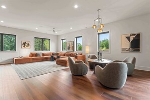 House, Multiple Beds, Patio, Garden View (The Luxe Barn) | Interior - The Luxe Barn Home for 4 (Mooresville)