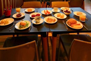 Free daily buffet breakfast - Blue Tree Towers Sorriso (Sorriso)