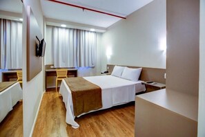 Minibar, espace de travail pour ordinateur portable, Wi-Fi gratuit