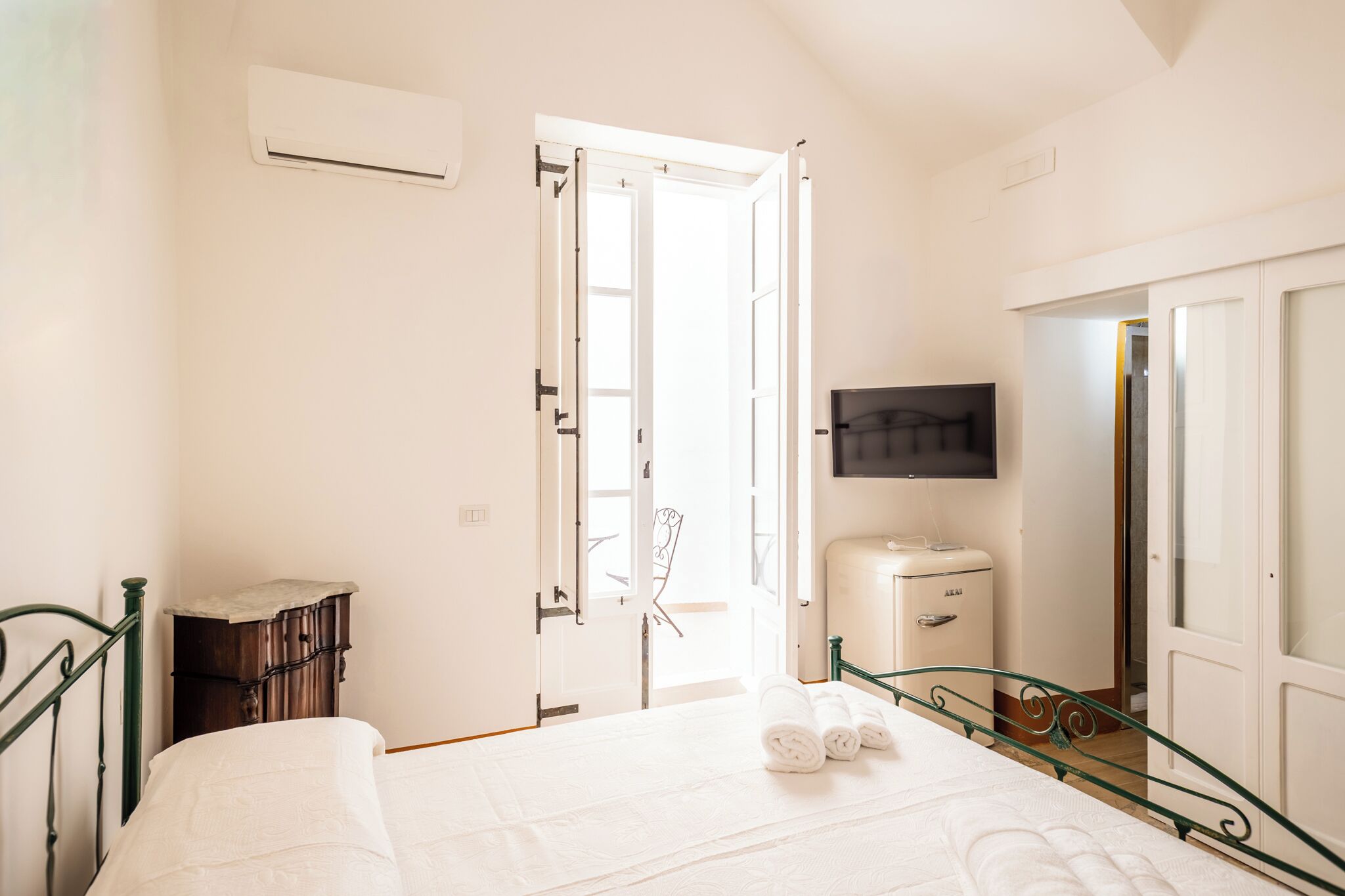 Standard Room | Free WiFi