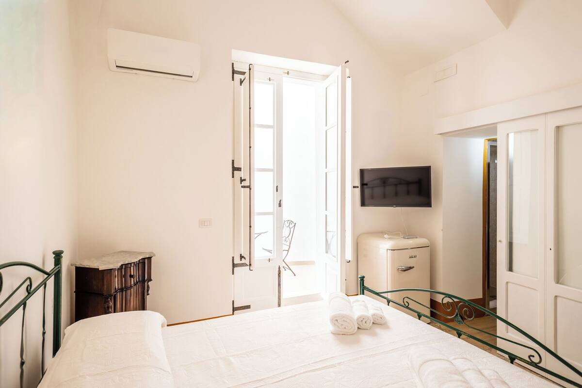 Standard Room | Free WiFi