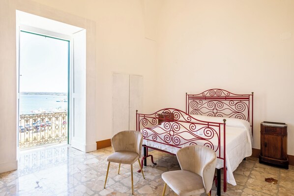 Deluxe Suite, Sea View