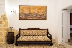 Interior - Palazzo Celina (Gallipoli)