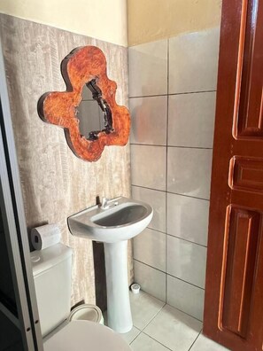 Bathroom - Abraço Verde Complexo de Turísmo (Presidente Figueiredo)