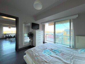 Tabla de planchar con plancha y wifi gratis 