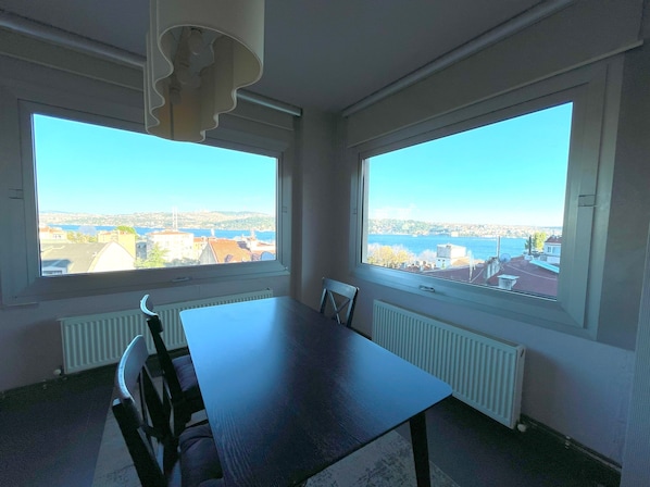 Bügeleisen/Bügelbrett, kostenloses WLAN