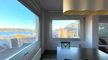 Iron/ironing board, free WiFi