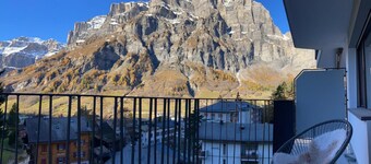 New Studio | Dream Views • Balcony • Free Parking