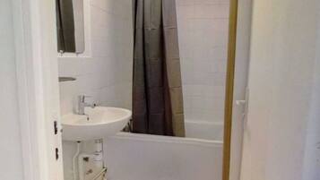 Apartemen | Kamar mandi