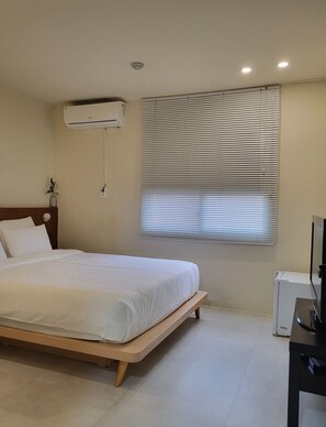 Iron/ironing board, free WiFi - Hotel Book and Type (Jeonju)