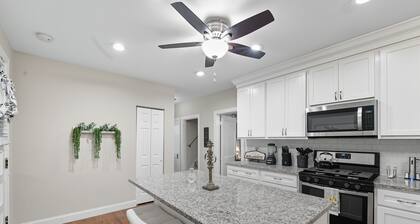 NEW! St. Louis Retreat with Game Room & Yard