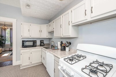 Queen City Suites 2 For 4