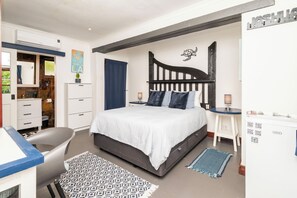 5 soverom, safe på rommet, skrivebord og strykejern/-brett