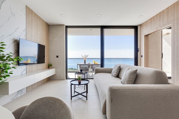 Living area - Apartina Boutique Suites (Rtina)