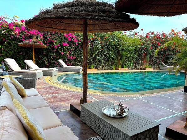 Piscine extérieure, piscine chauffée