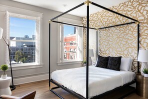 2 chambres, fer et planche à repasser, Wi-Fi, draps fournis