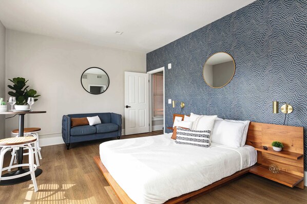 Fer et planche à repasser, Wi-Fi, literie fournie