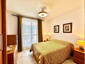 Appartement | 2 chambres, fer et planche à repasser, draps fournis