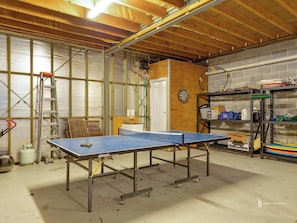 Game room - Walk-to-Beach Home with Bush Views|Carramar Dream (Lilli Pilli)