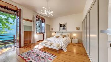 Strygejern/strygebræt, Wi-Fi, sengetøj