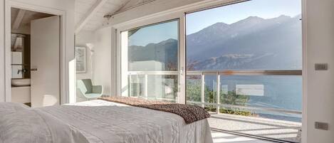 3 室のベッドルーム、デスク、アイロン / アイロン台、WiFi