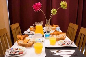 Dining - Hotel Audran (Paris)
