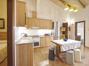 House | Private kitchen - Holiday Home in Maria de la Salut (Maria de la Salut)