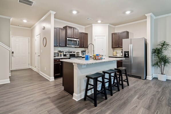 Private kitchen - 2029 Pinnacle Walk Drive, Norcross (Norcross)