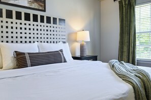 3 chambres, fer et planche à repasser, Wi-Fi, literie fournie