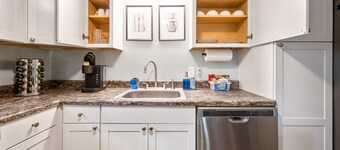 4297 Earney Rd, Unit 2, Woodstock