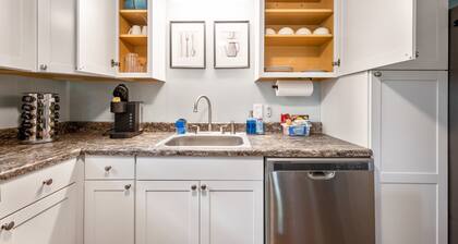 4297 Earney Rd, Unit 2, Woodstock