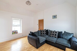 Basic Apartment | Living area - Two Bedroom Apartment by Guestz (Colwyn Bay)
