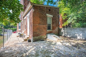 House, Multiple Beds, Patio, Garden View (Queen City Suites) | View from room - Queen City Suites For 7 (Cincinnati)