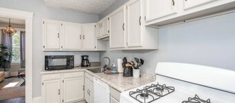 Queen City Suites For 7