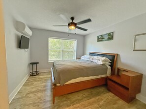 1 chambre, fer et planche à repasser, Wi-Fi, literie fournie