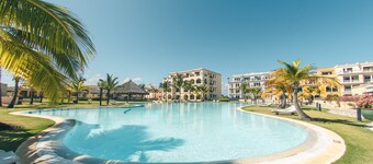 Cozy Studio With Views in Fishing Lodge