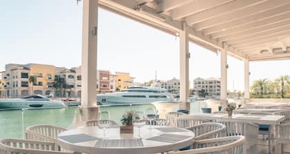 Studio 3 Guests Balcony With Views Fishing Lodge